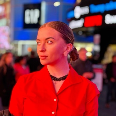 lady's photo