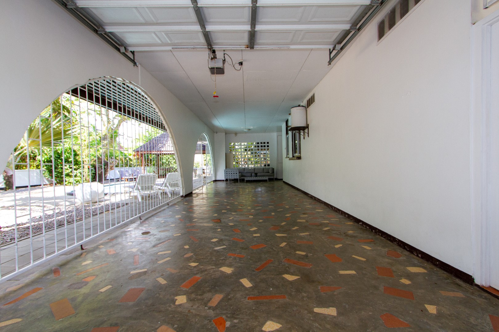 van-Drimmelenlaan-Uitvlugt-Paramaribo-Surgoed-Makelaardij-NV-Vakantiewoning-V0002-15.jpg
