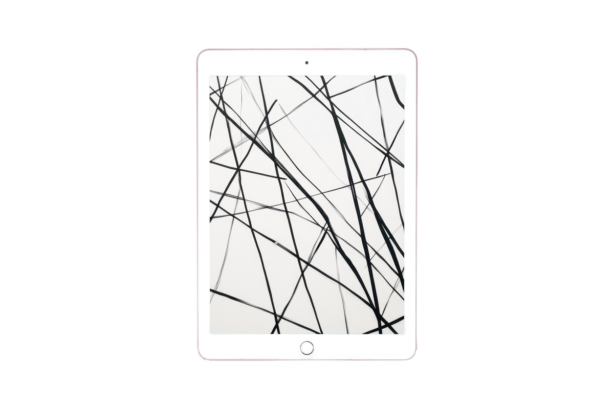 Line Contrast Elegance modern iPad wallpaper in monochrome lines