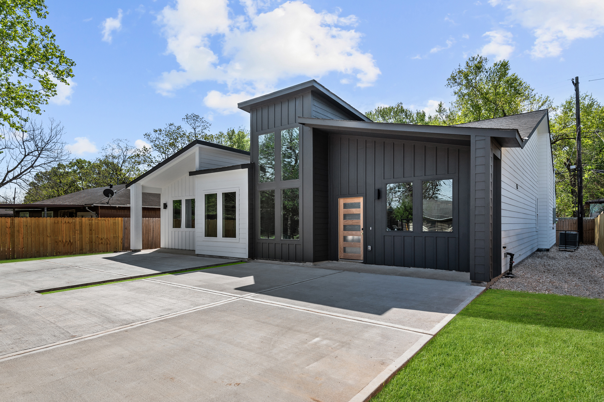 Doolittle Boulevard Duplex - Image 9