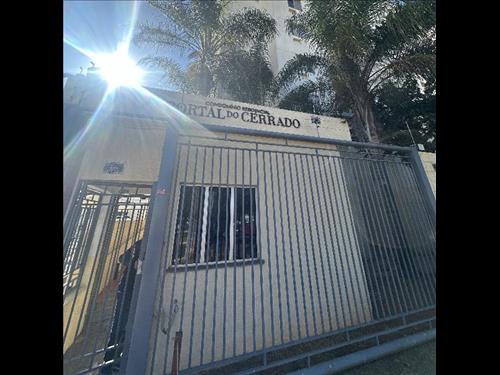 Apartamento    - AREA_PRIVATIVA- 49,3- AREA_TERREN