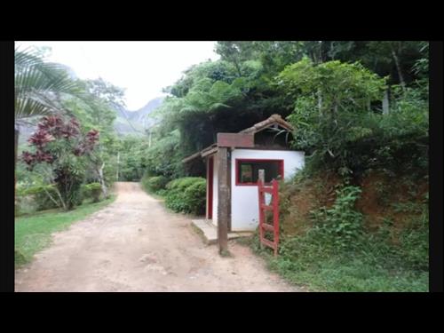 Petrópolis-RJ. Bairro Secretário. Estrada Maria Comprida, s/nº. Condomínio Fazen...