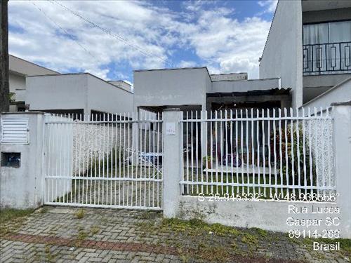 Casa, 76,71 m2 de área total, 75,69 m2 de área pri...