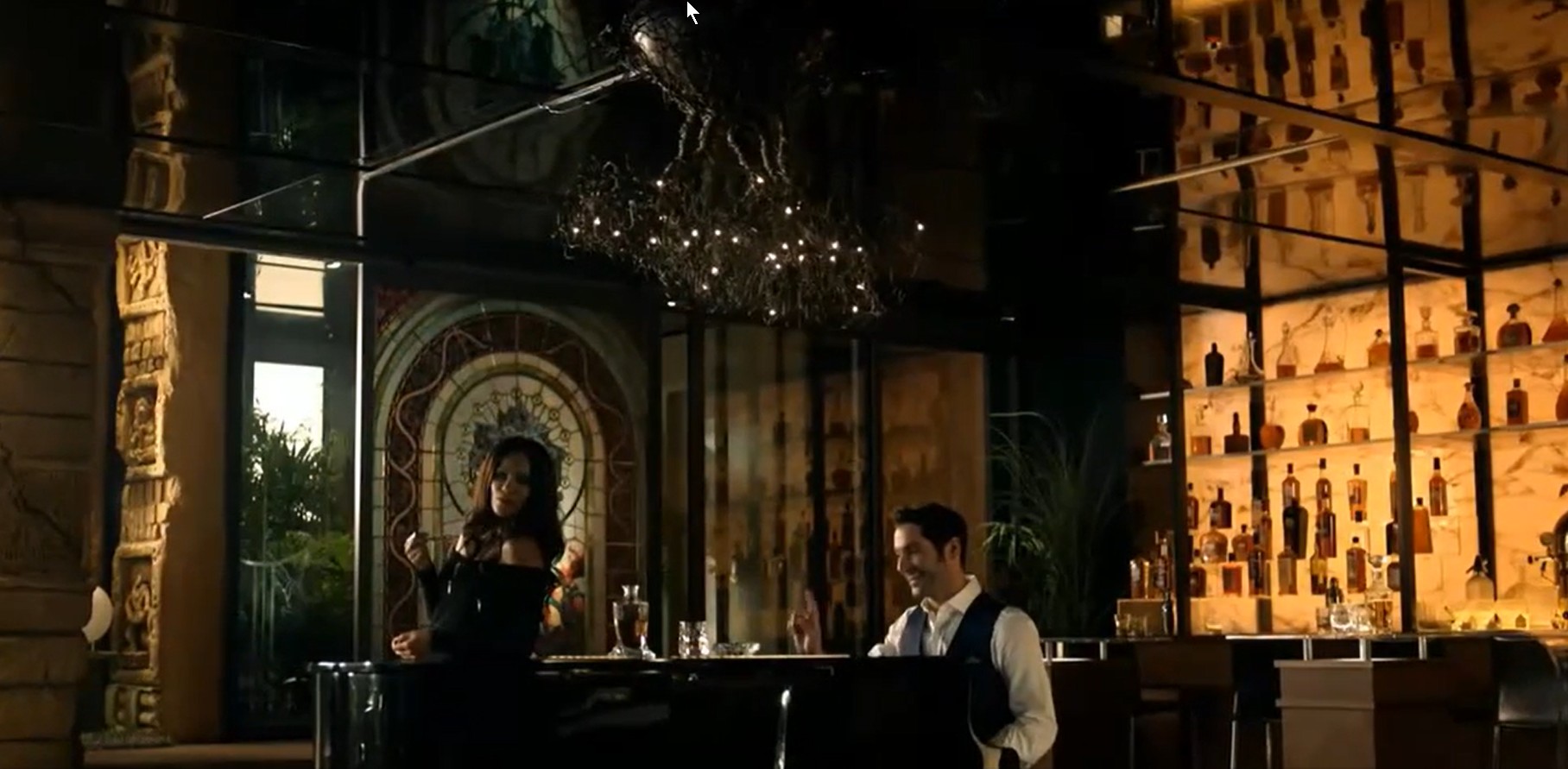s2ep04-lucifer-and-maze-redefine-their-relationship