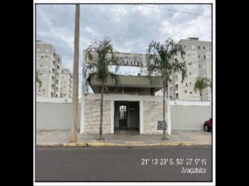Apartamento      -   - 65,70m2