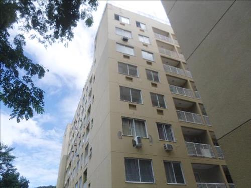Apartamento      -   - 75,00m2