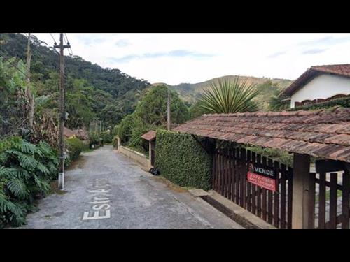 Área de Terras com Benfeitorias de 1.150,00m2, Teresópolis/RJ
