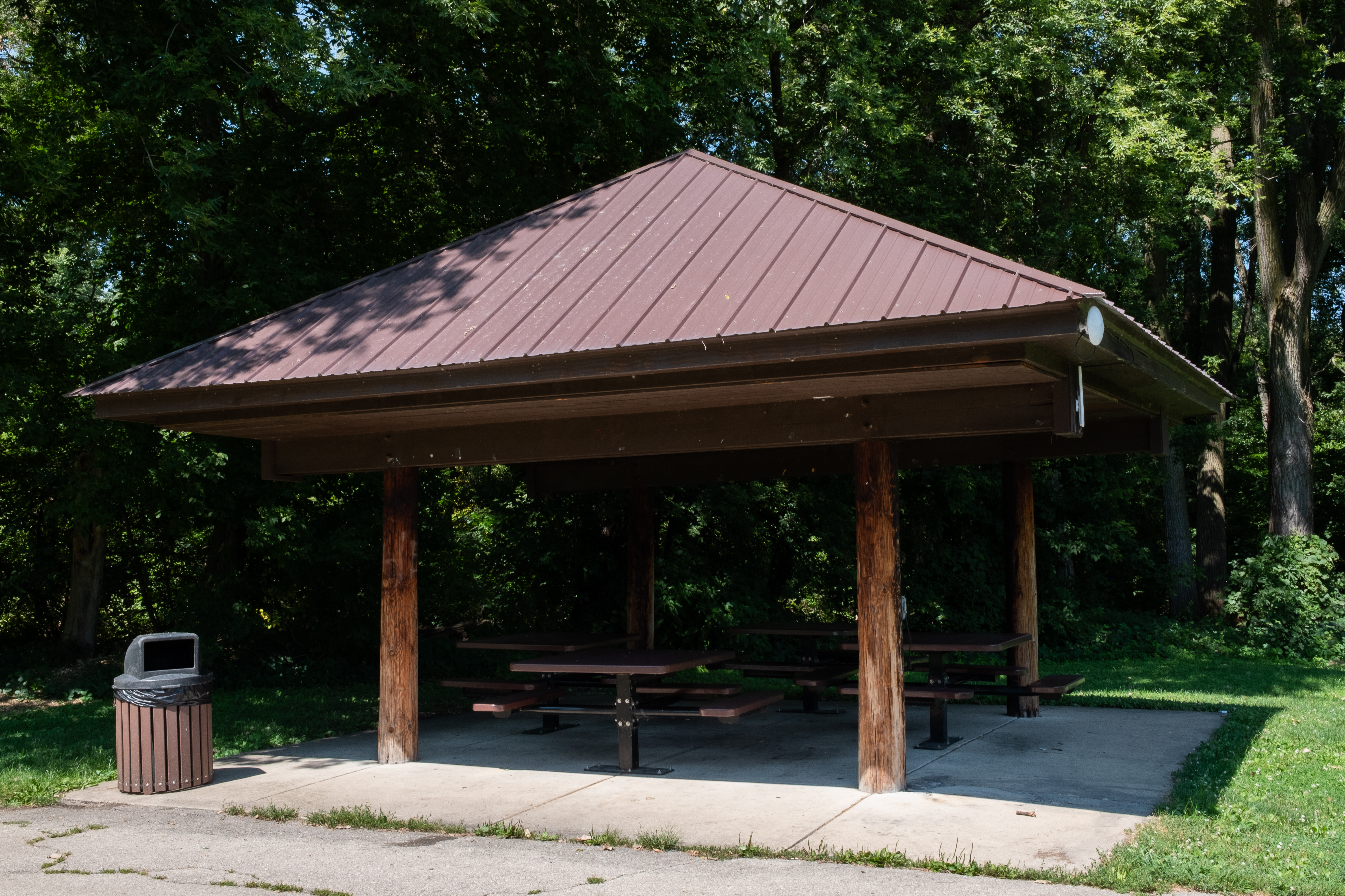 Lakeview Small Shelter