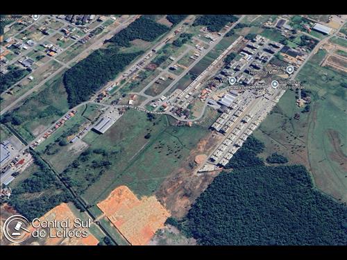 Terreno com área de 8.902,27m², com Edificações, bairro Forquilhas, no Município de São José/SC