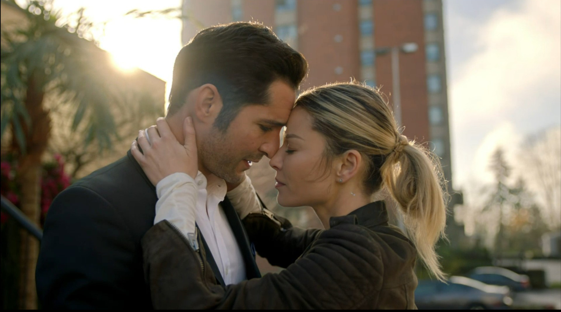 s2ep12-lucifer-and-chloe-have-a-real-connection