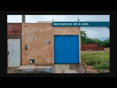 Casa 96 m² - Loteamento Castro e Cotrim - Guanambi - BA