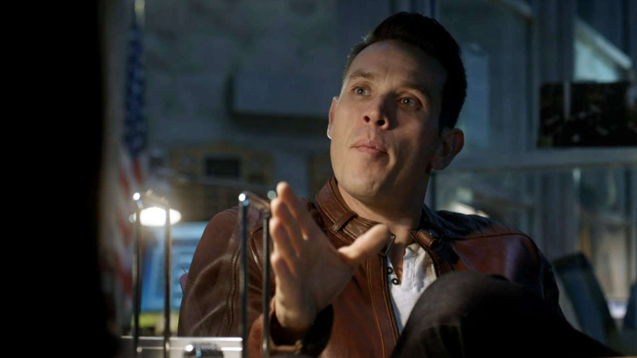 s2ep17-dan-could-be-lucifers-dad