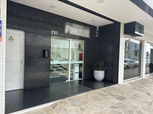 BOX nº 4 c/ 18,02m²