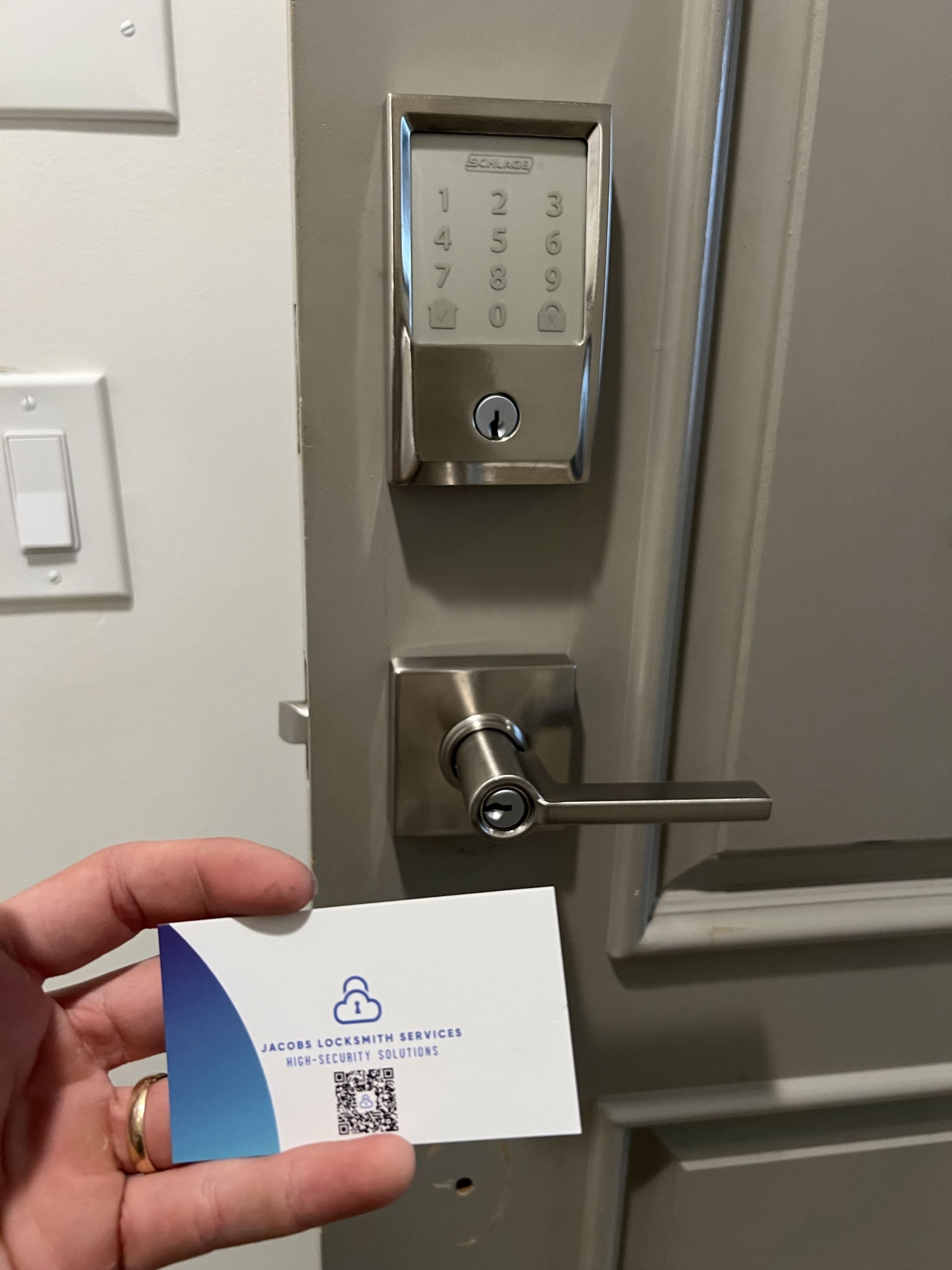 Digital keypad handle lock install