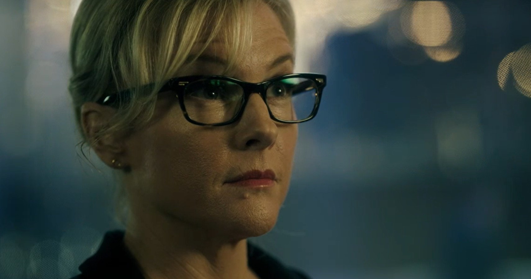 s1ep08-lucifer-dr-linda-chloe-at-lux