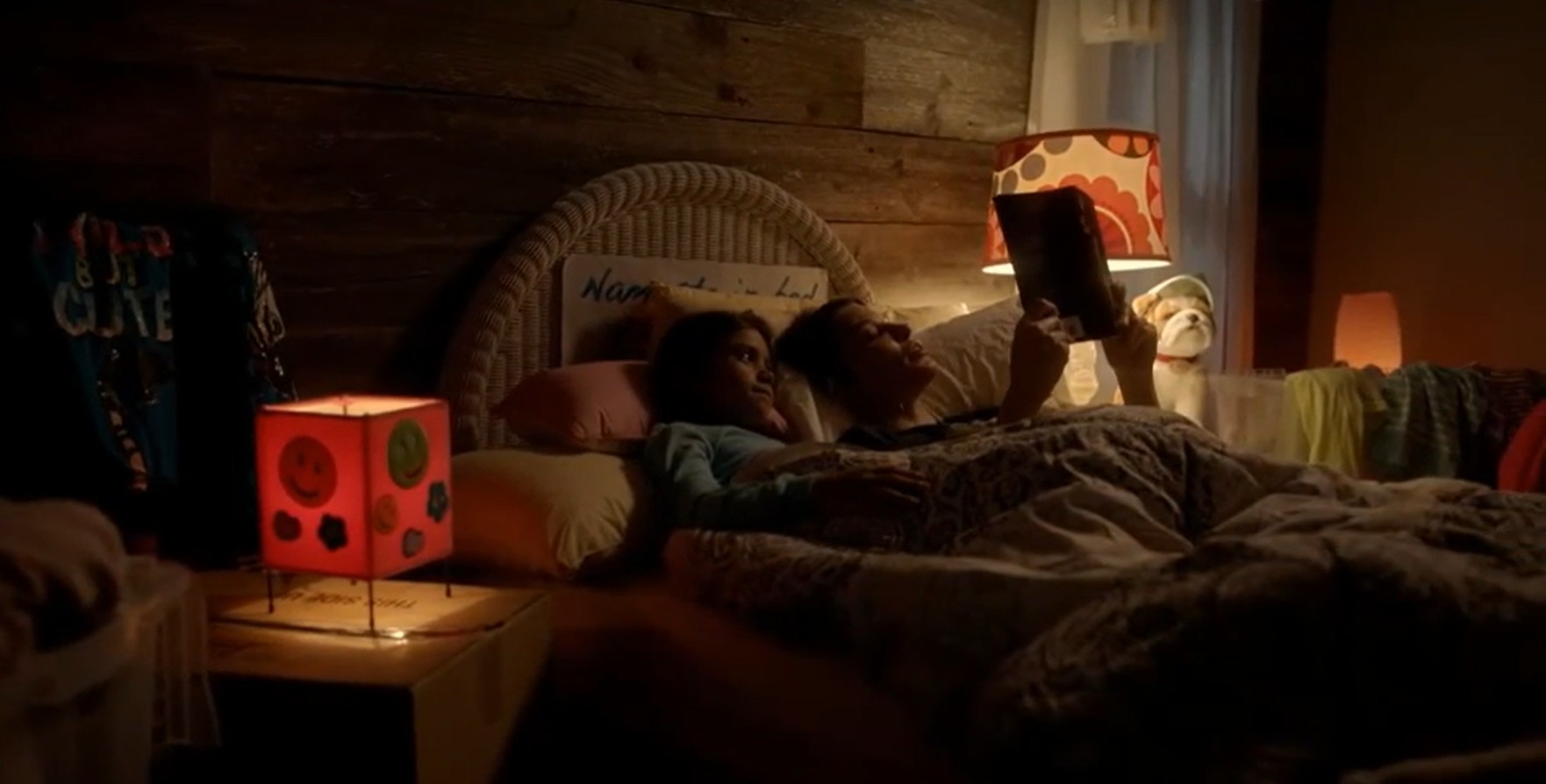 s2ep05-chloe-reads-bedtime-story-to-trixie