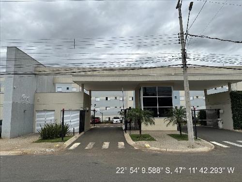Apartamento      -   - 60,50m2