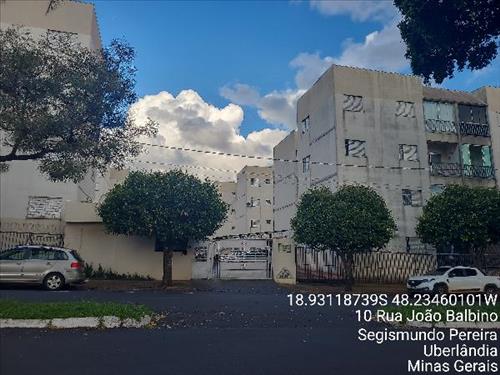 Apartamento  -   - 78,37m2