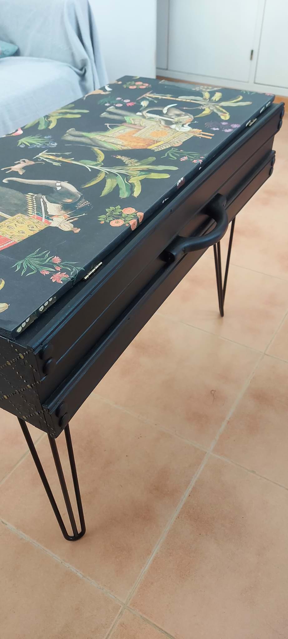MESA BAJA SALÓN TARA 🪘
