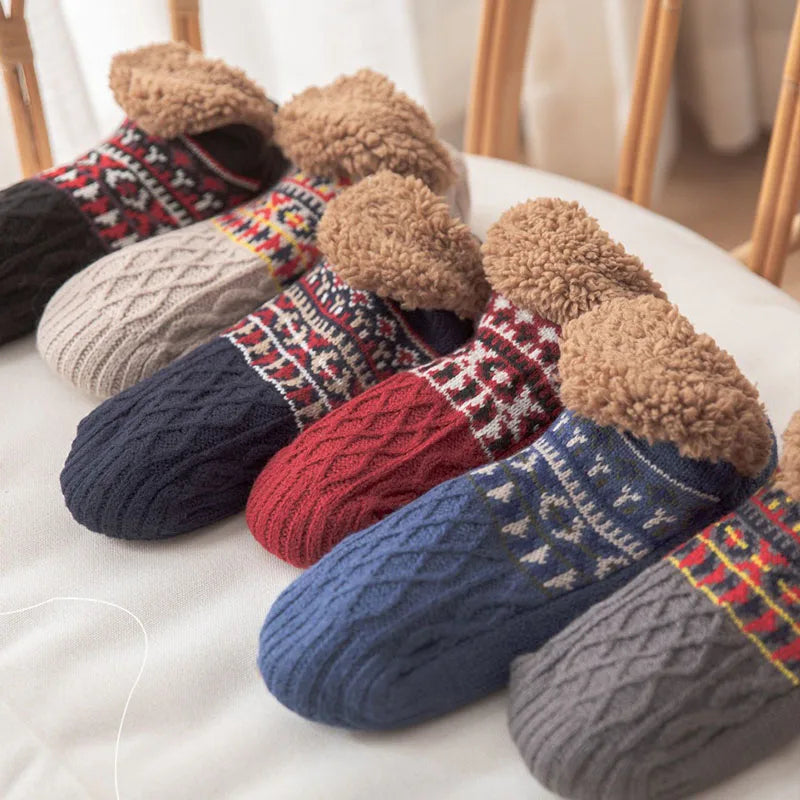 Lavisa - Snow Pattern Fleece Lined Non Slip Winter Socks