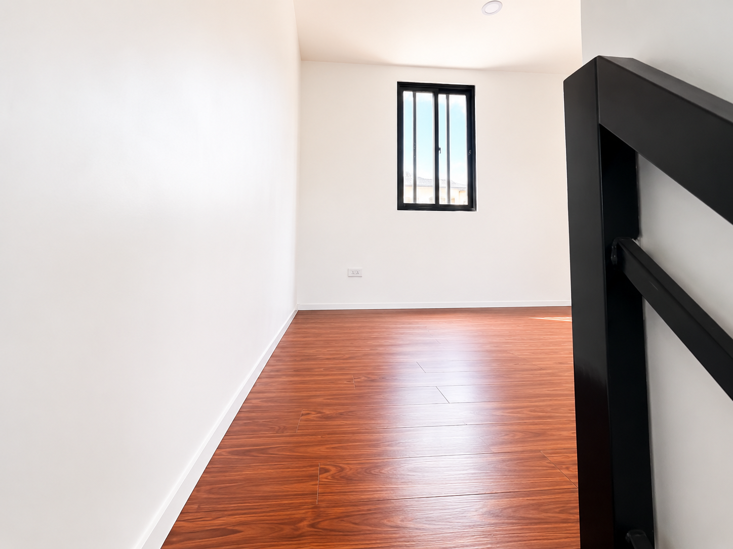 Vinyl Plank Flooring 2F