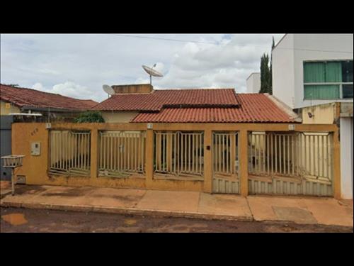Casa no Bairro São Francisco - Quirinópolis/GO