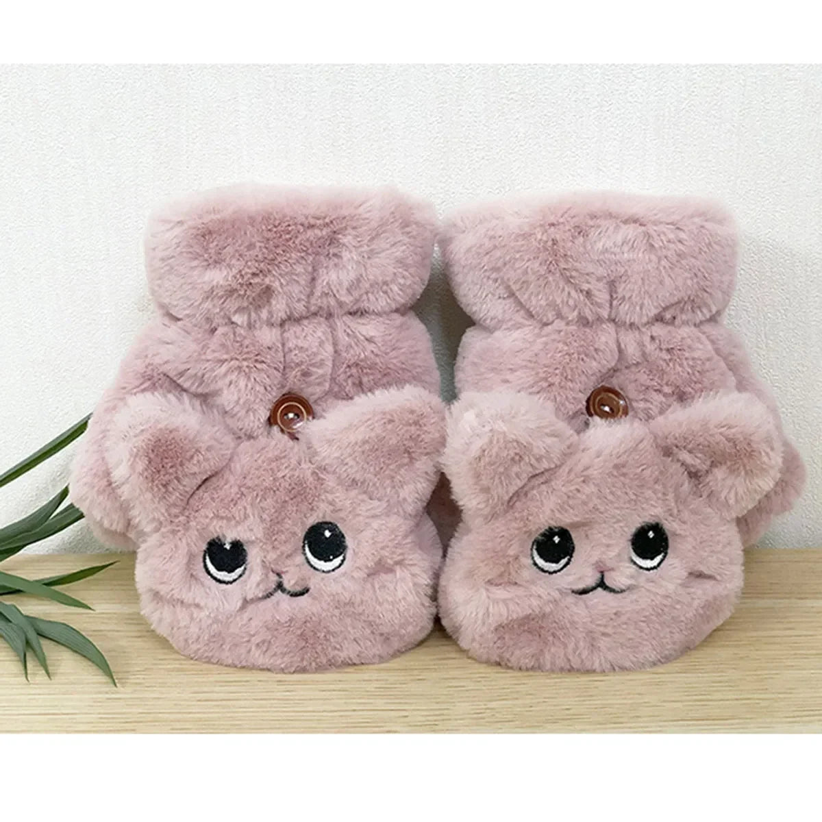 Lavisa - Plush Animal Convertible Fingerless Gloves