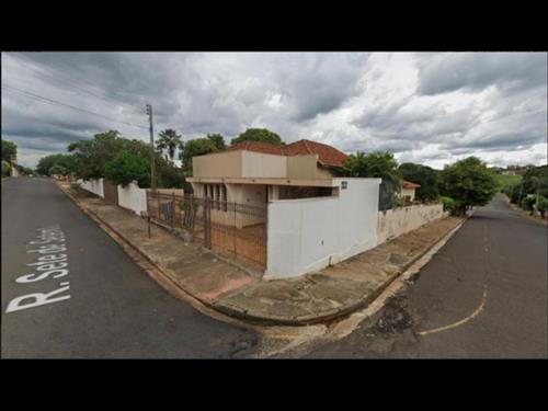 LOTE 12978        Casa, Rua 7 de setembro, nº 581, esquina...