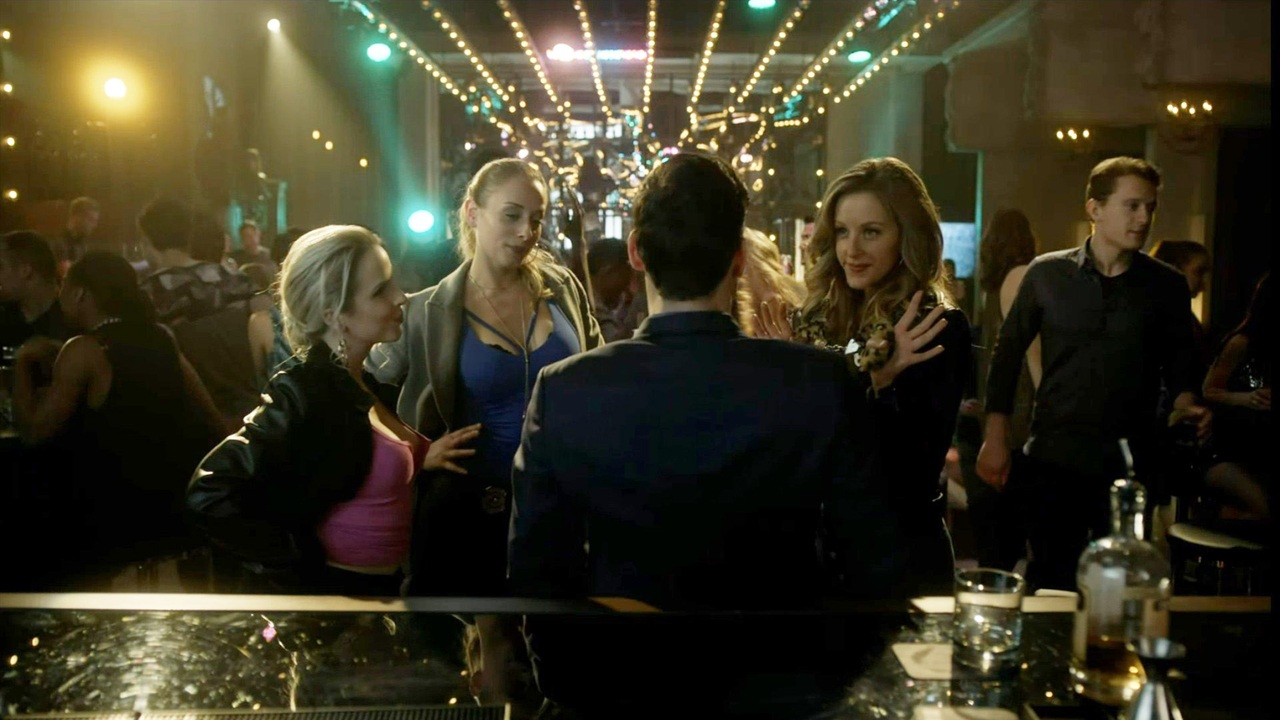 s2ep15-lucifer-refuses-a-chloe-clone-triple-decker