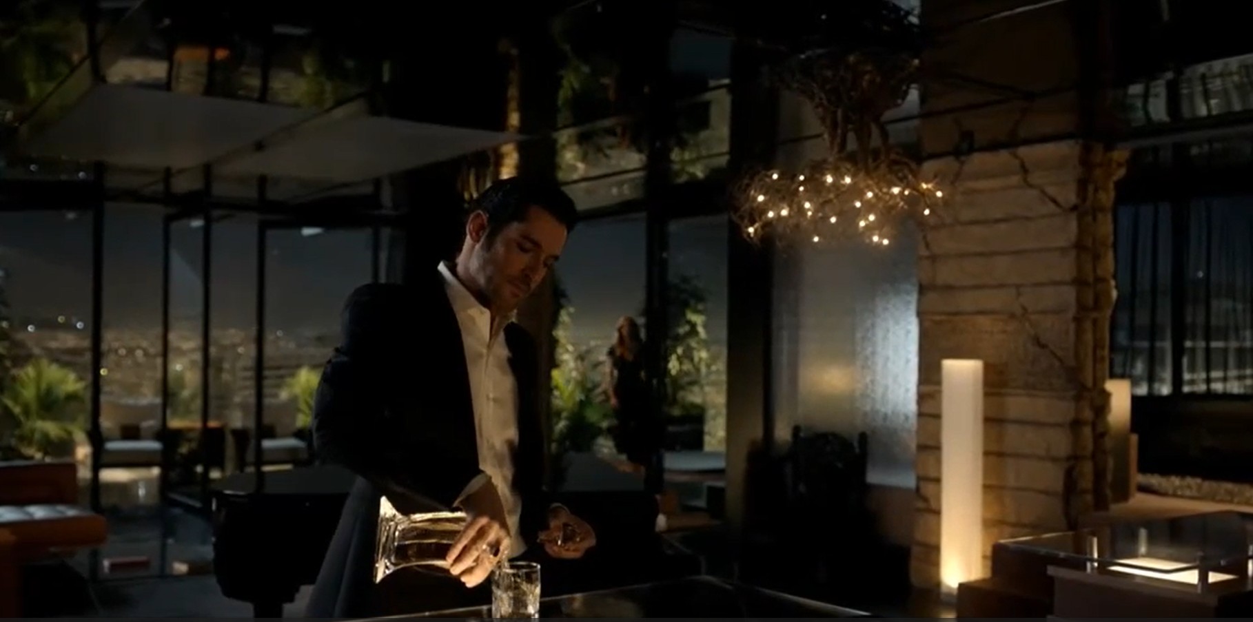 s2ep05-lucifer-believes-he-can-find-another-way