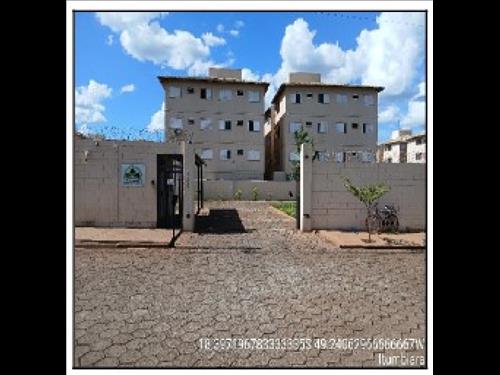LOTE 062        Apartamento