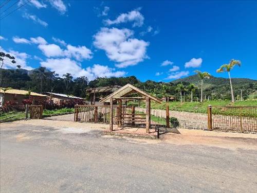 Terreno  -   - 737,87m2