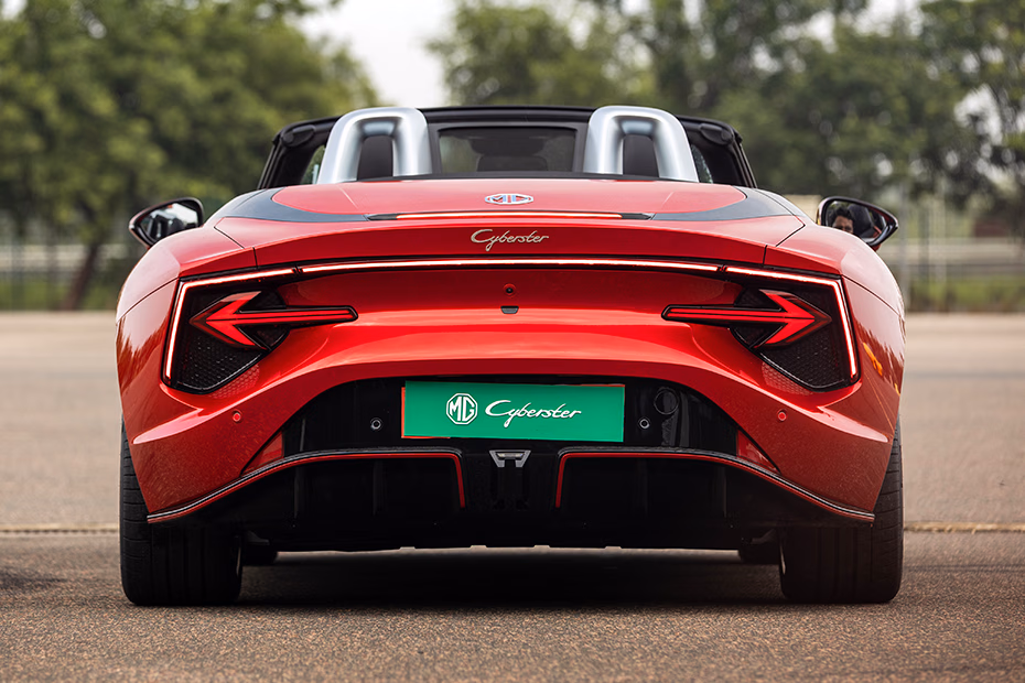 rear-view-1191.png