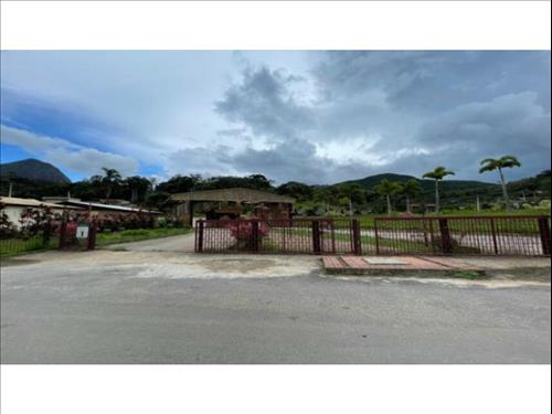 Terreno à venda em leilão
