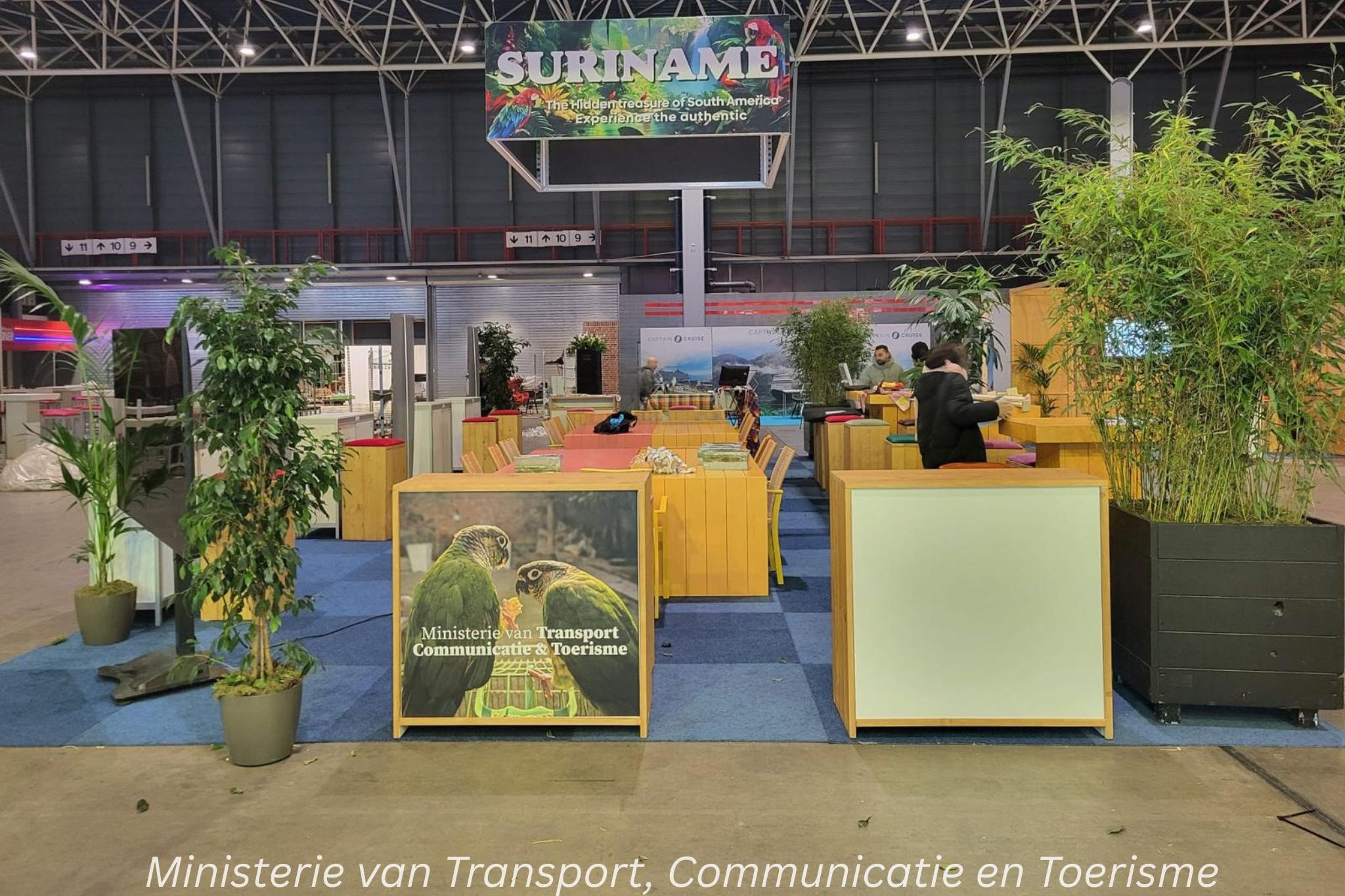Ministerie-van-Transport-Communicatie-en-Toerisme-75-edited.jpg
