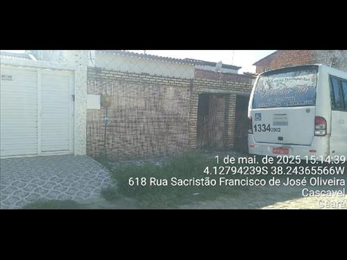 Casa             -   - 105,00m2