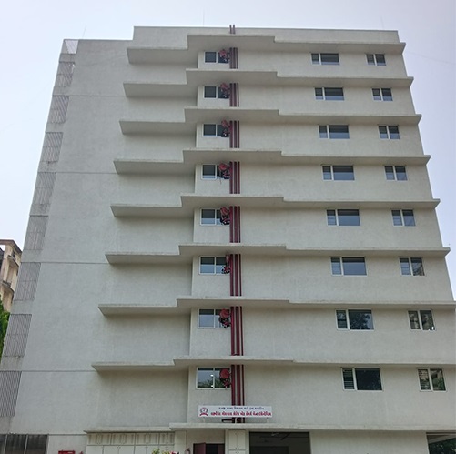 Laxmichand Golwala College of Commerce and Economics, Mumbai
