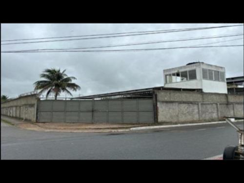 LOTE 2822        Imóvel comercial, nº 421, MEDINDO 5.250,0...