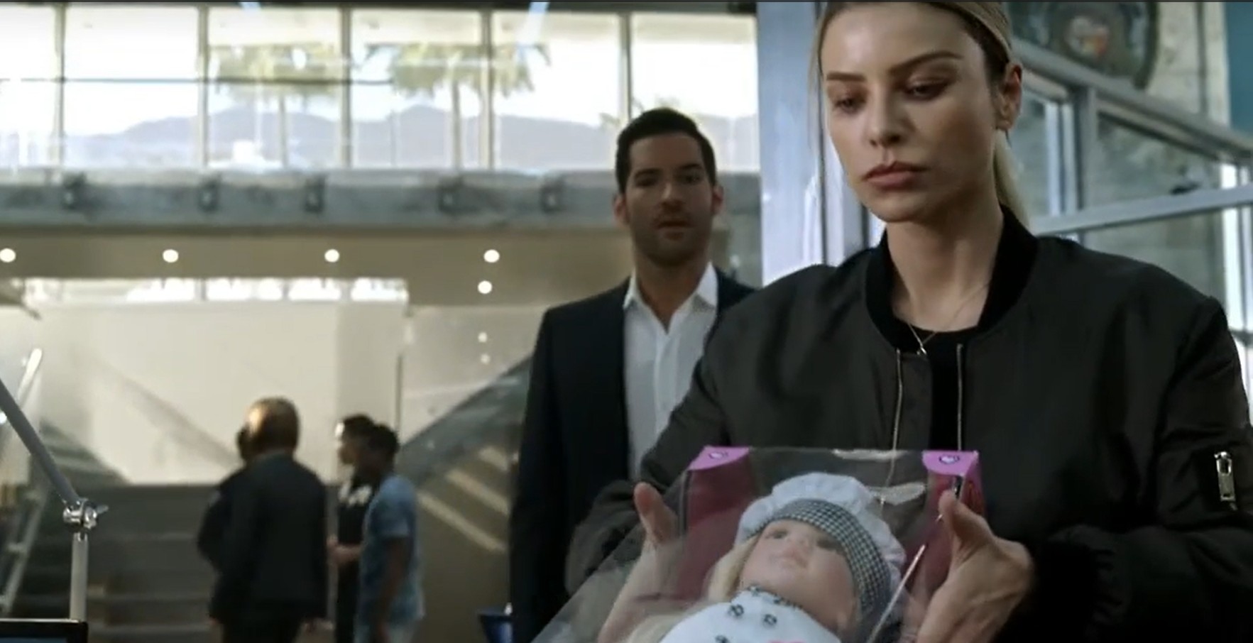 s2ep02-lucifer-to-chloe-youre-a-bad-mother