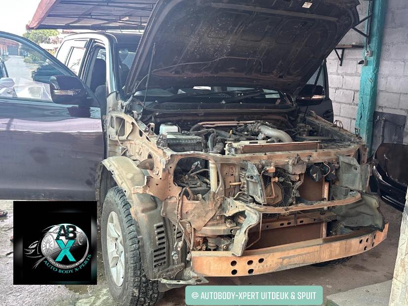 AutoBody-Xpert Uitdeuk & Spuit 2.jpg