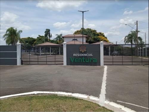 Terreno à venda em leilão