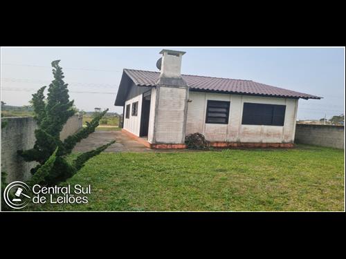 Imóvel de Esquina, com área de 300,00m², situado na Praia Capão do Cravo, no Município de Passo de ...