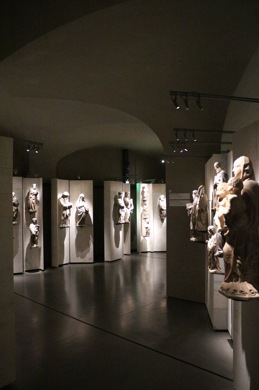 Duomo — hall overview