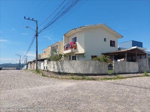 Casa             -   - 61,44m2