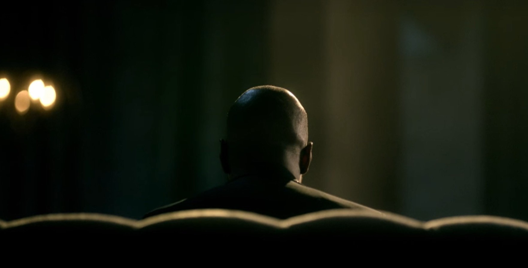 s1ep09-lucifer-father-frank-asks-for-help