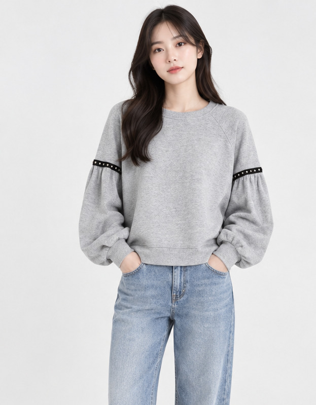 Rimsha wear reglan sleeve sweatshirt