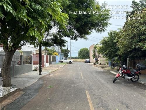 Terreno com área de terreno de 160,00m², com benfeitoria de área de 50,00m², Foz do Iguaçu/PR