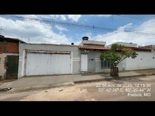 Casa             -   - 207,11m2
