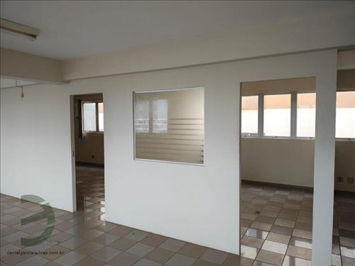 LOTE 004        Prédio Comercial