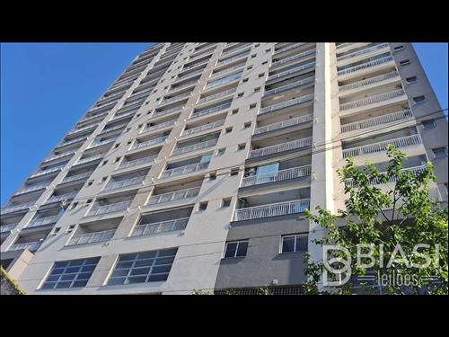 Apartamento na Vila Matias em Santos/SP
